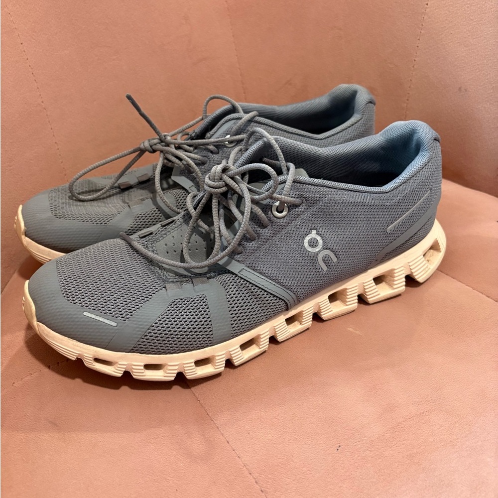 On Running Womens Gray Athletic Shoes